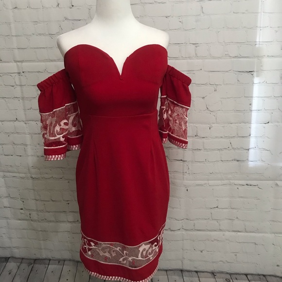 Off the shoulder red dress - Picture 3 of 5